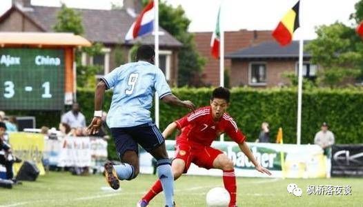 中国足球星星之火点燃！26岁悍将将加盟J1联赛，曾被孔卡铲废！