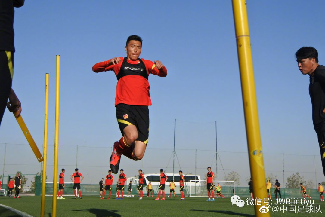 回国日期没有敲定，没有影响到中国足球队迪拜的训练
